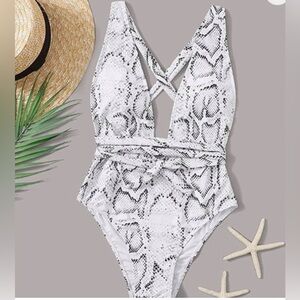 Primark Monochrome Snakeskin One Piece Swimsuit